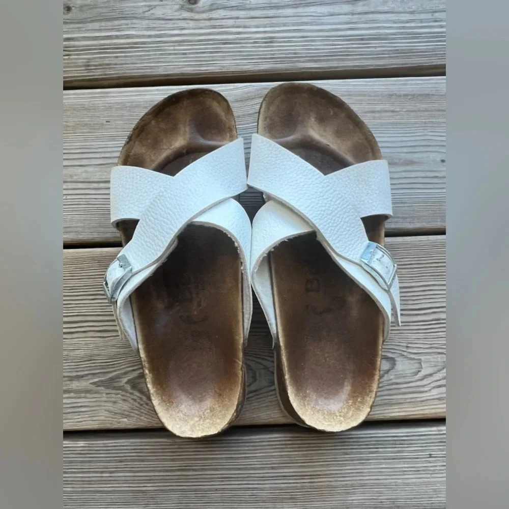Birkenstock Birki's Slip-on White Sandals Women's Sz 6 Men’s 4